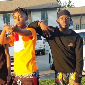 Meet your Posher, Levis